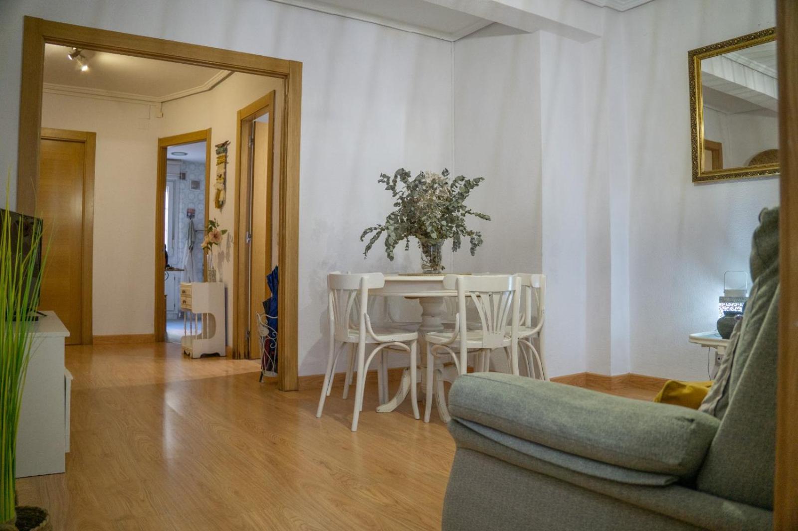 Apartment Piso Completo Cerca De Estacion Bus, Tren Y Ferrys Santander
